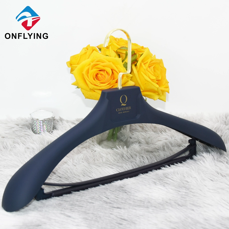 China Cabide de plástico azul revestido de borracha personalizado de luxo China Fabricante fabricante