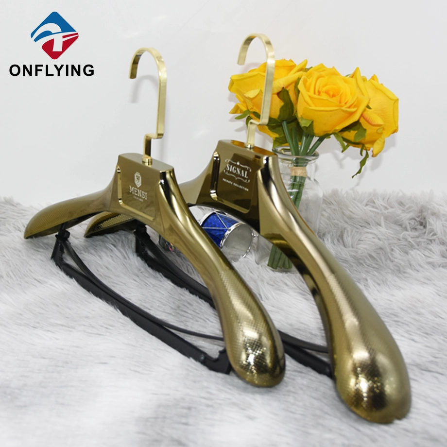 China Cabides de terno de galvanização personalizados de ombro largo e luxuoso de fábrica na China fabricante
