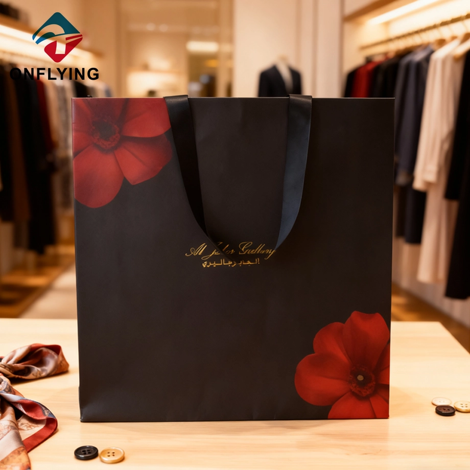 Recyclable Europe Shopping Clothing Packaging Gift Paper Bags China Supplier
