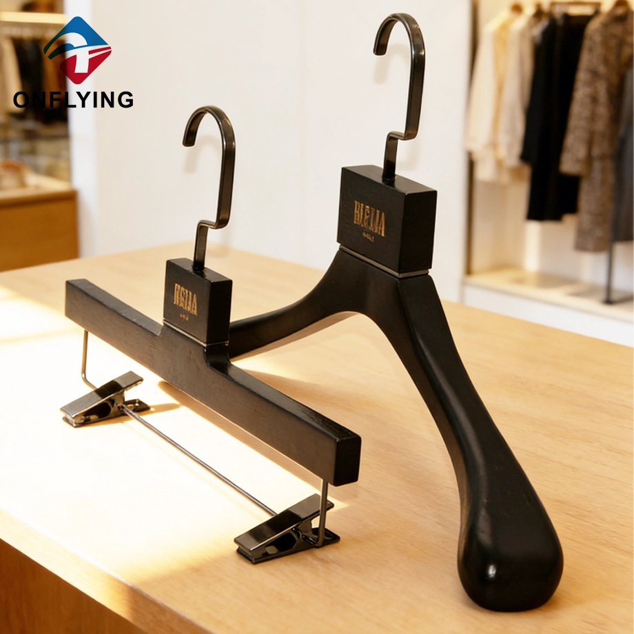 Wooden Hanger Set Manufacturer