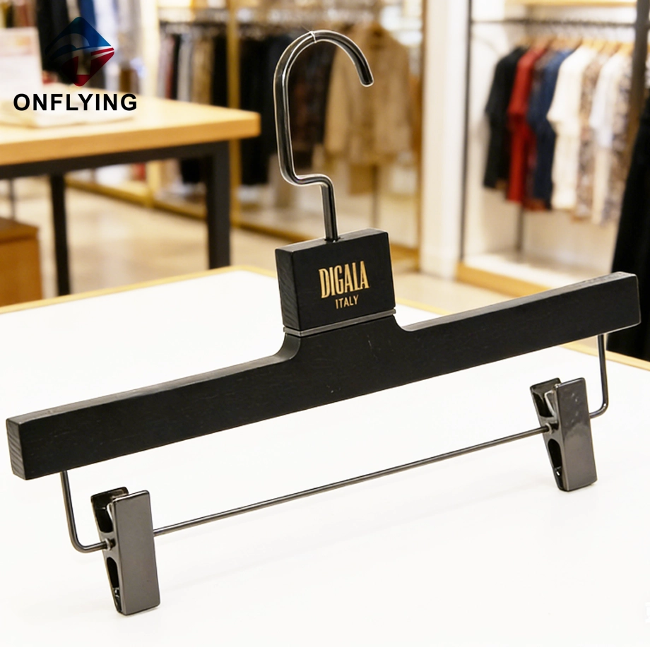 Elegantes Kleiderbügel-Set aus schwarzem Eschenholz für Damenbekleidung, China-Fabrik