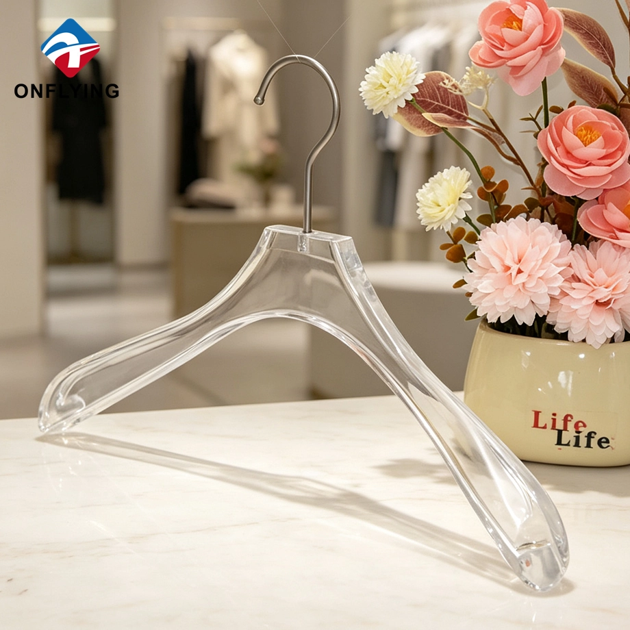 porcelana Proveedor de perchas de ropa acrílicas para ropa transparente con acabado brillante de primera calidad de lujo de alta claridad China fabricante