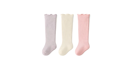 Jixingfeng étend ses gammes de chaussettes adaptées aux familles avec un confort moelleux, des commandes groupées pour bébés et une sécurité d'adhérence au sol