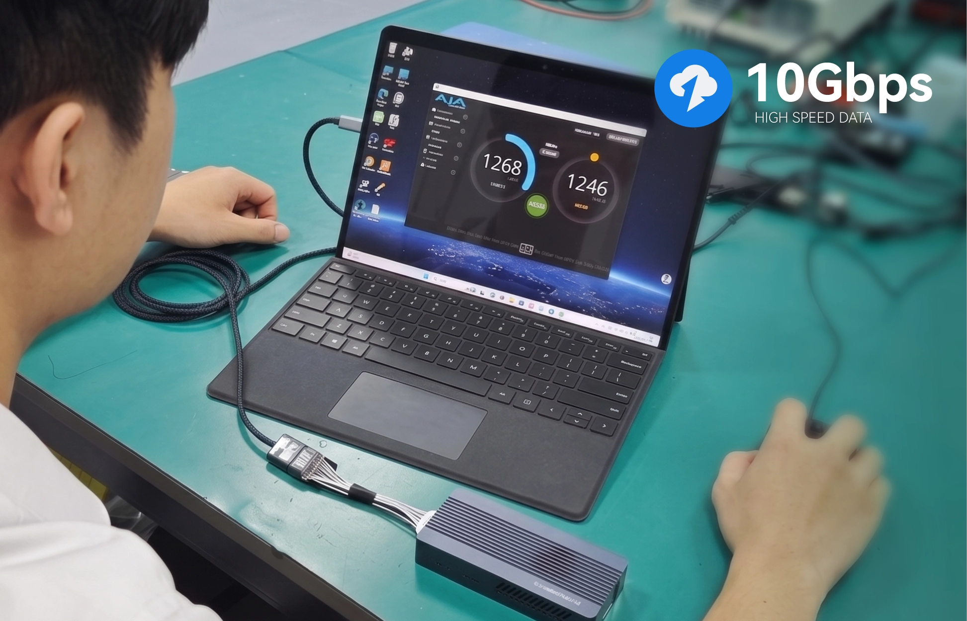 중국 USB 10Gbps 데이터 및 충전용 USB-C - 16핀 자기 포고 핀 케이블 제조업체