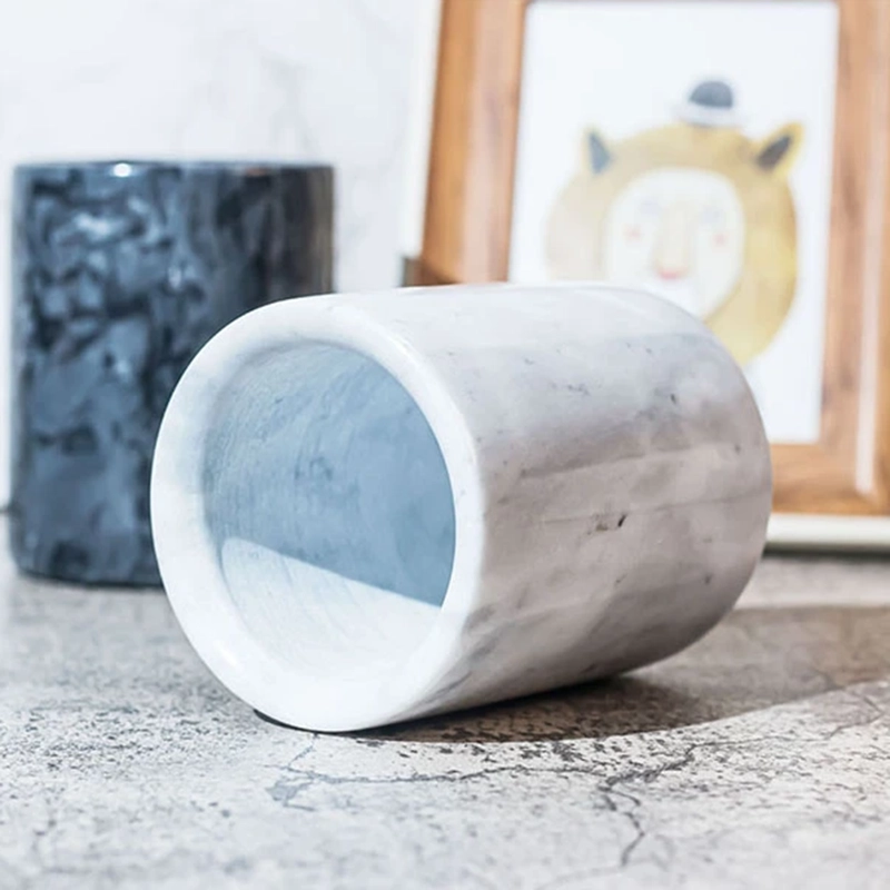 Refillable cosmetic glass jars for brands