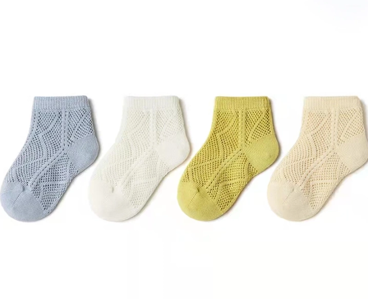Calcetines para bebés al por mayor a granel desde China: cómo una fábrica satisface la demanda mundial de comodidad