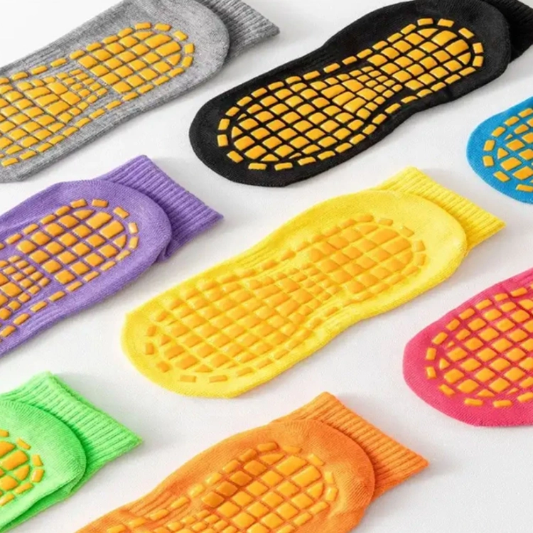 Wholesale Low-Price Non-Slip Socks