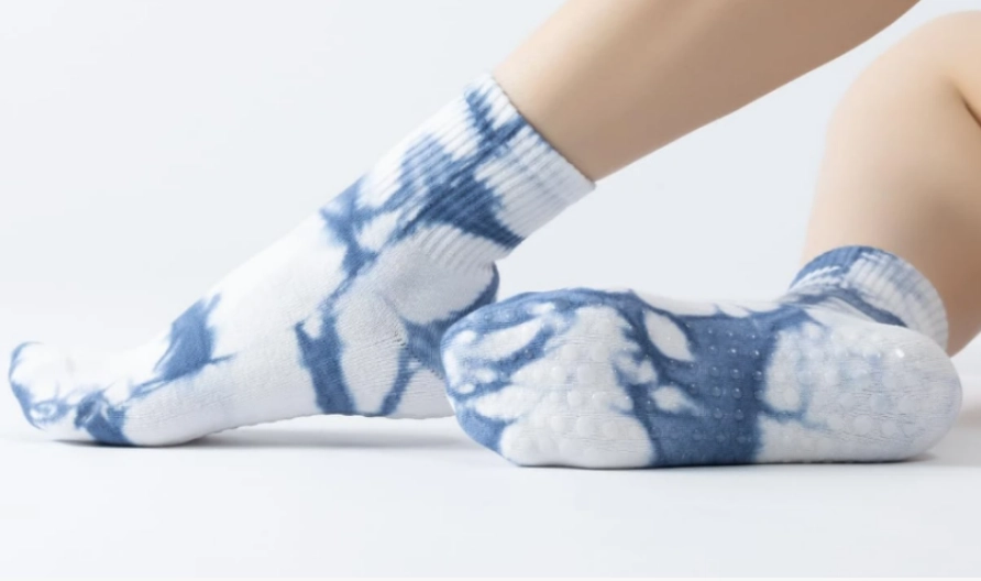Los calcetines de yoga Tie-Dye atraen el interés del comercio minorista a medida que evolucionan las tendencias del Athleisure