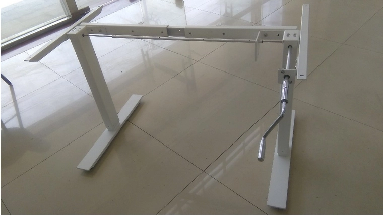 Crank Aadjustable Standing Desk
