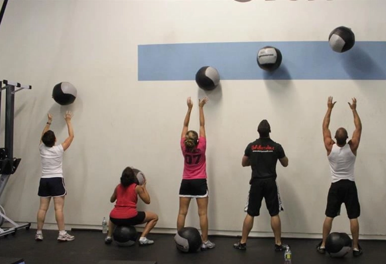 Wall Balls – Exercise Guide, Muscles Worked, and Benefits
