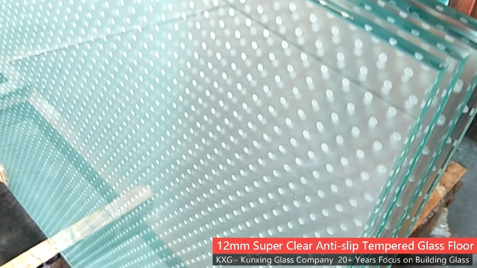 12mm সুপার স্পষ্ট বিরোধী স্লিপ tempered কাচ - KXG
