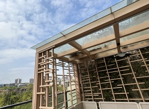 canopy fence laminated glass