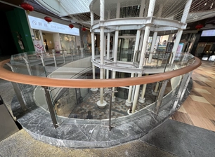 Laminated safety glass bakod