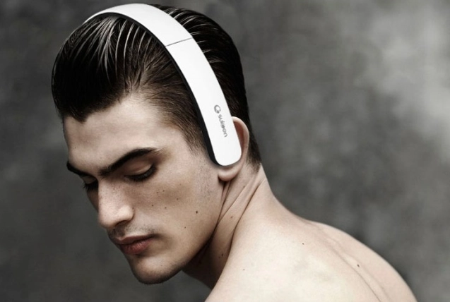 true wireless noise cancelling earbuds