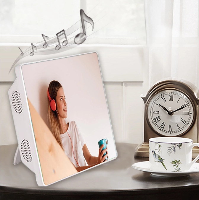 Portable small speakers