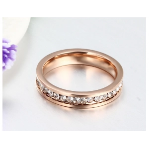 Китай Hot Selling Wedding Pave Crystal Stainless Steel 18K Rose Gold Fashion Rings for Wemen производителя