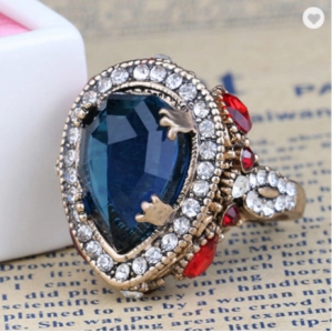 Китай Jewelry Ring Display Customized Vintage Ruby Big Classic Hand Ornament Rings Big Diamond Rings производителя
