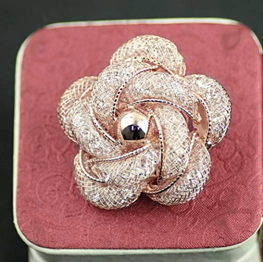 2018  Brooches Fashionable and Refined Hollow-Out Breastpin Rose Gold Color for Girls Ladies and Women