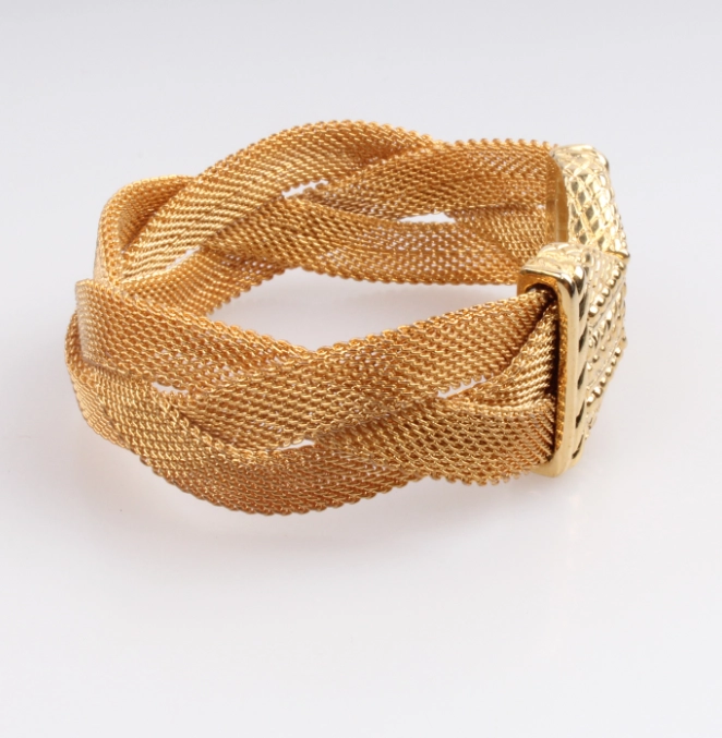 2018 Hot Selling Jewelry Professional Manufacturer in China Zinc Alloy Gold Artificial Bracelet for Women