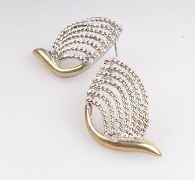 2018 New Excellent Simple Plated Earring Conch Design Beautiful Stud Earrings