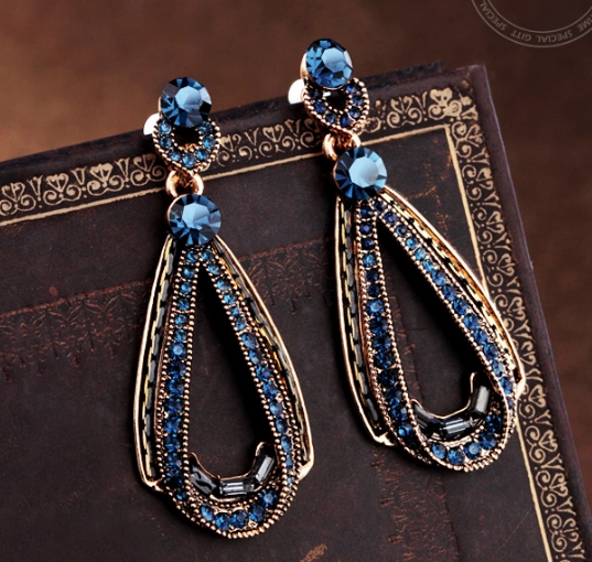 2018 fashion vintage zinc alloy earrings for woman