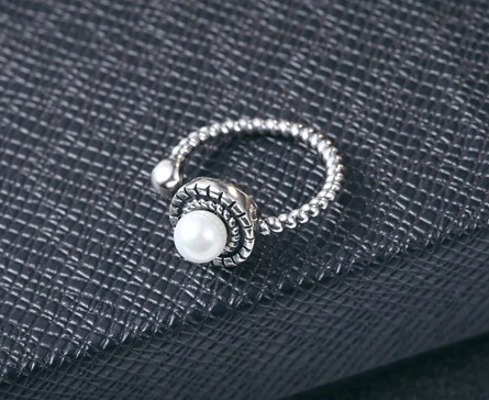 China China Supplier single pearl black silver adjustable classic ring for girls manufacturer