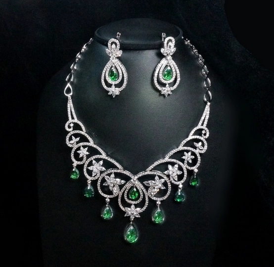China China fashion costume diamond cubic zirconia jewelry set manufacturer in China fabricante