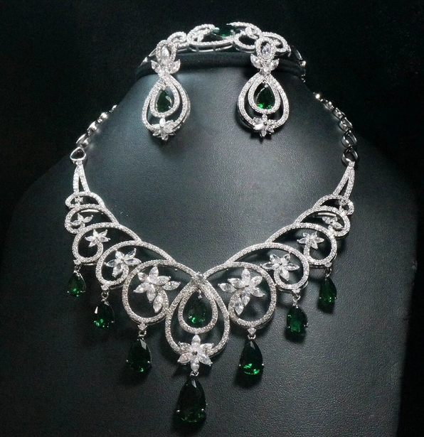China fashion costume diamond cubic zirconia jewelry set manufacturer in China