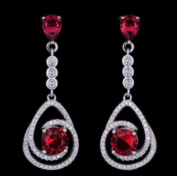 Chine Fashion Colorful Diamond 925 Pure Sliver Drop Diamond Earring Supplier from China fabricant