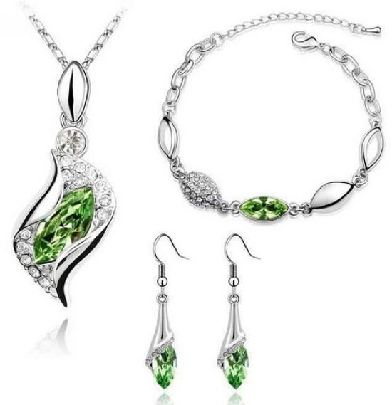 China Fashion Lady Drop Crystal Rhinestone Jewelry Set Wholesale in China fabricante