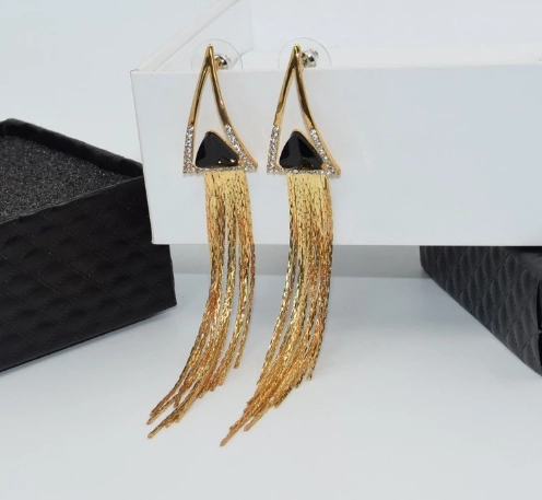 Long Charming Earring for Womens /Girls Vintage Triangle Tassel Stud Earrings Faux Suede Fabri Dangling Hangings Earrings