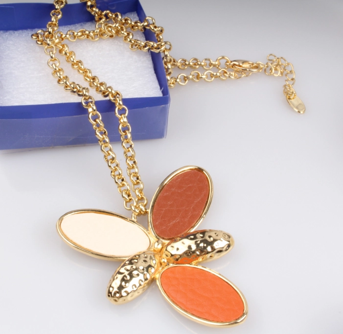 New Design Alloy Pendant Necklace Butterfly Style with Good Quality Necklace for Girls