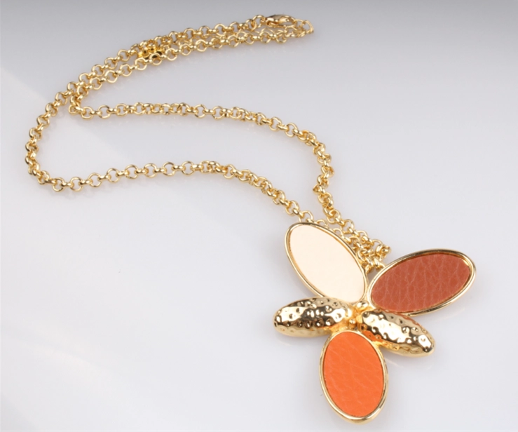 New Design Alloy Pendant Necklace Butterfly Style with Good Quality Necklace for Girls
