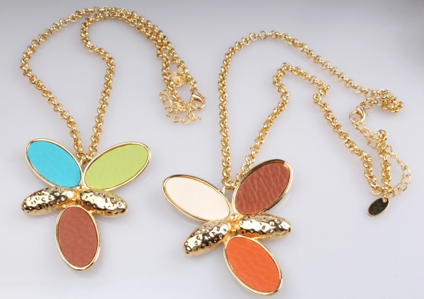 New Design Alloy Pendant Necklace Butterfly Style with Good Quality Necklace for Girls