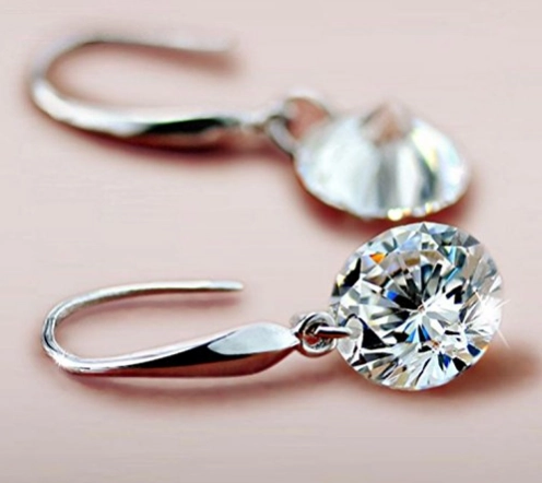 Not Selling Cystal Pretty Hook Design with Sliver plated Base Earrings Fancy Earrings for Party Girls