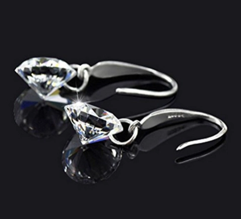 Not Selling Cystal Pretty Hook Design with Sliver plated Base Earrings Fancy Earrings for Party Girls
