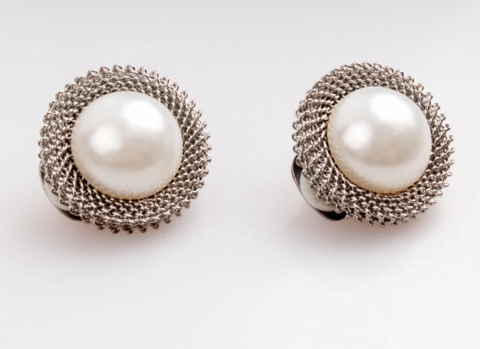 Women Wholesale Graceful Silver Color Simulated Pearl Birthday Anniversary Gifts for Women Mom Wife