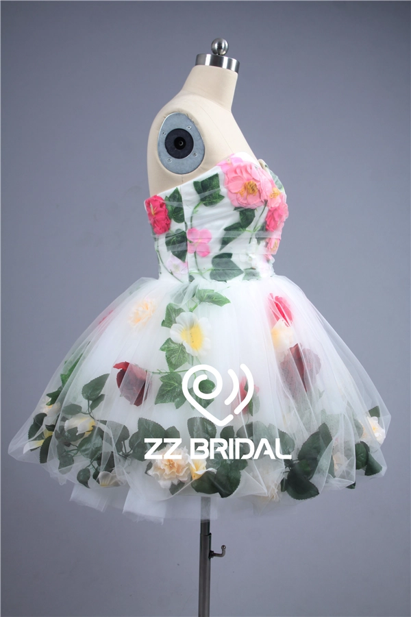 2016 última moda bajo las flores de tul y sale vestido de noche corto