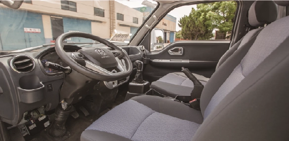 dongfeng light truck EV200 suit for short and medium distance transportation