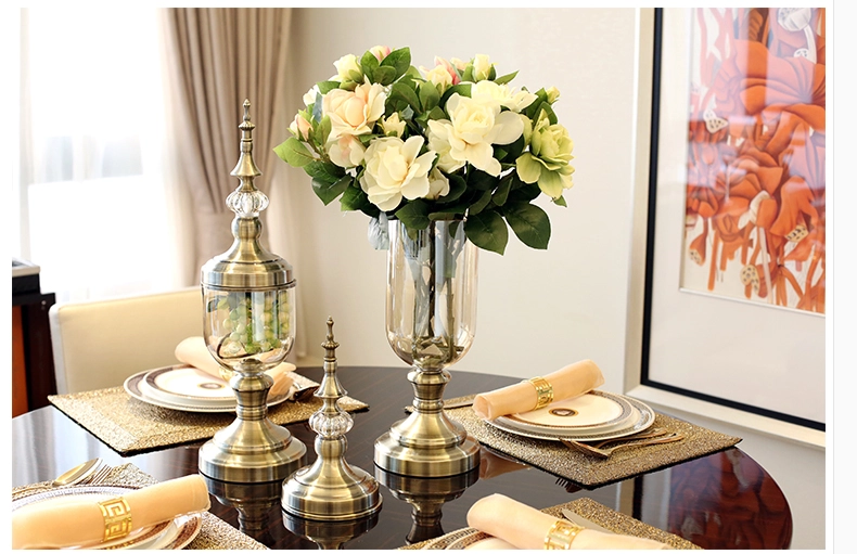 Clear glass vase