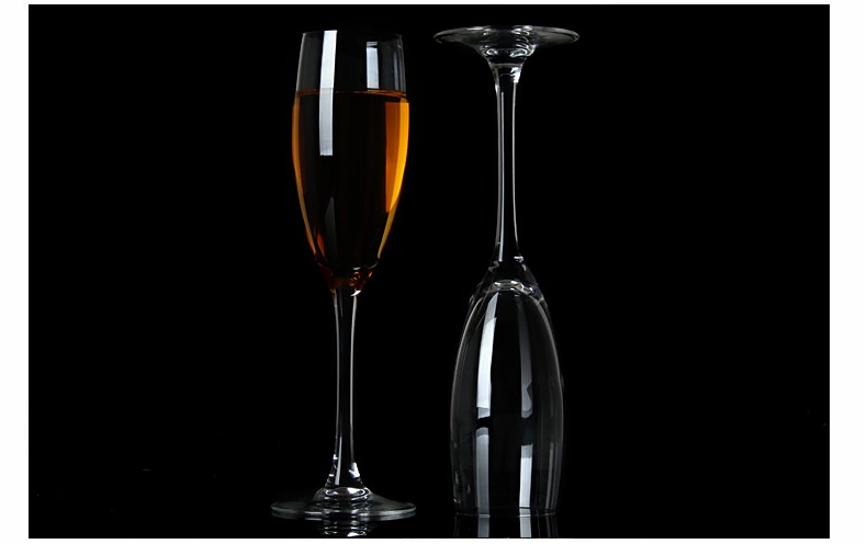 contemporary champagne glasses