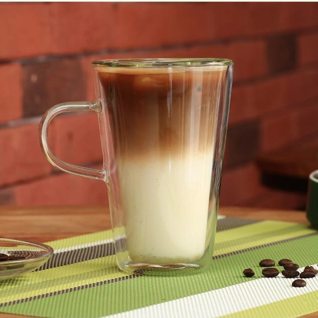 Meilleures tasses double café en verre avec de gros poignée