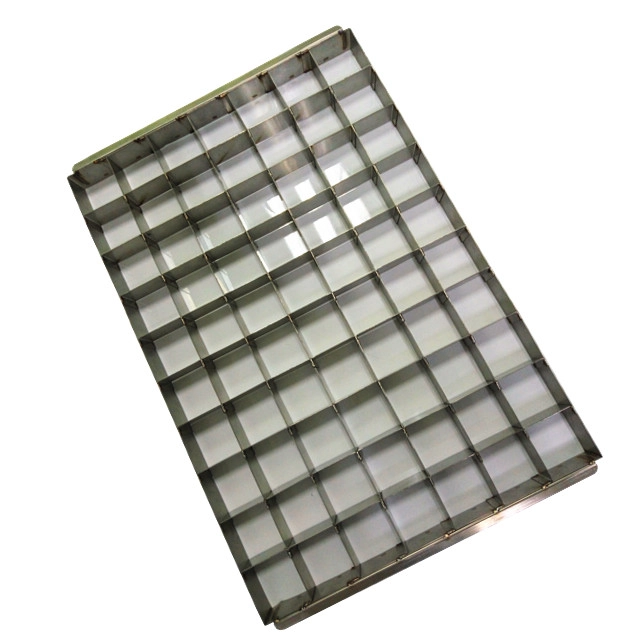 China Kundenspezifische Edelstahl Cupcake-Schale TSFP01 Hersteller
